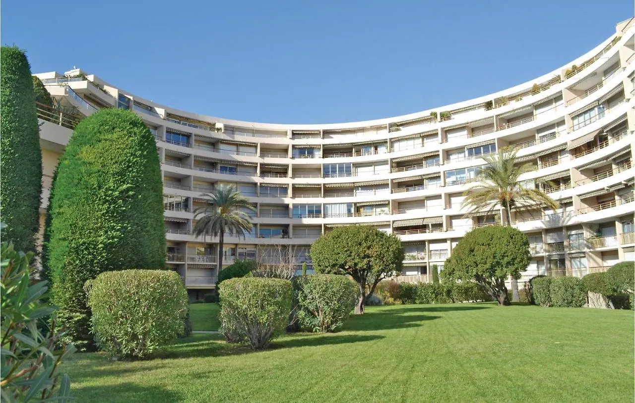 2 Bedroom Amazing Apartment In Cannes Frankreich