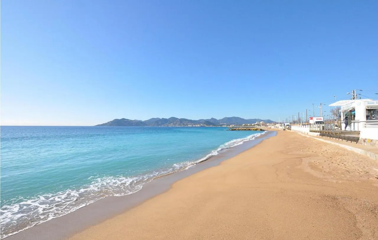2 Bedroom Amazing Apartment In Cannes